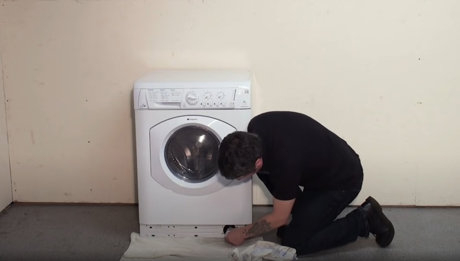 How to Clean a Hotpoint Washing Machine Filter replace